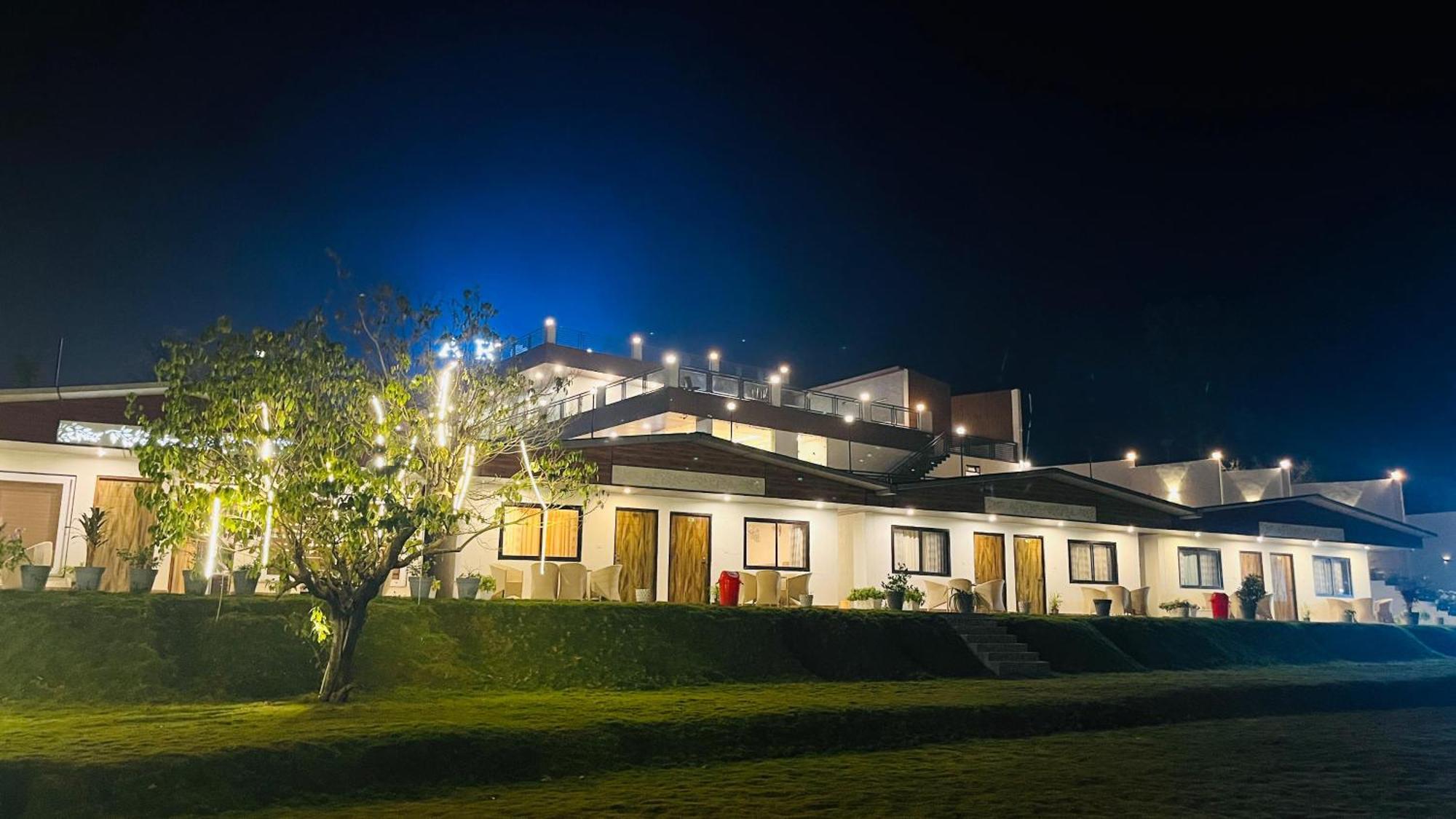 Aroma Resort רישיקש מראה חיצוני תמונה